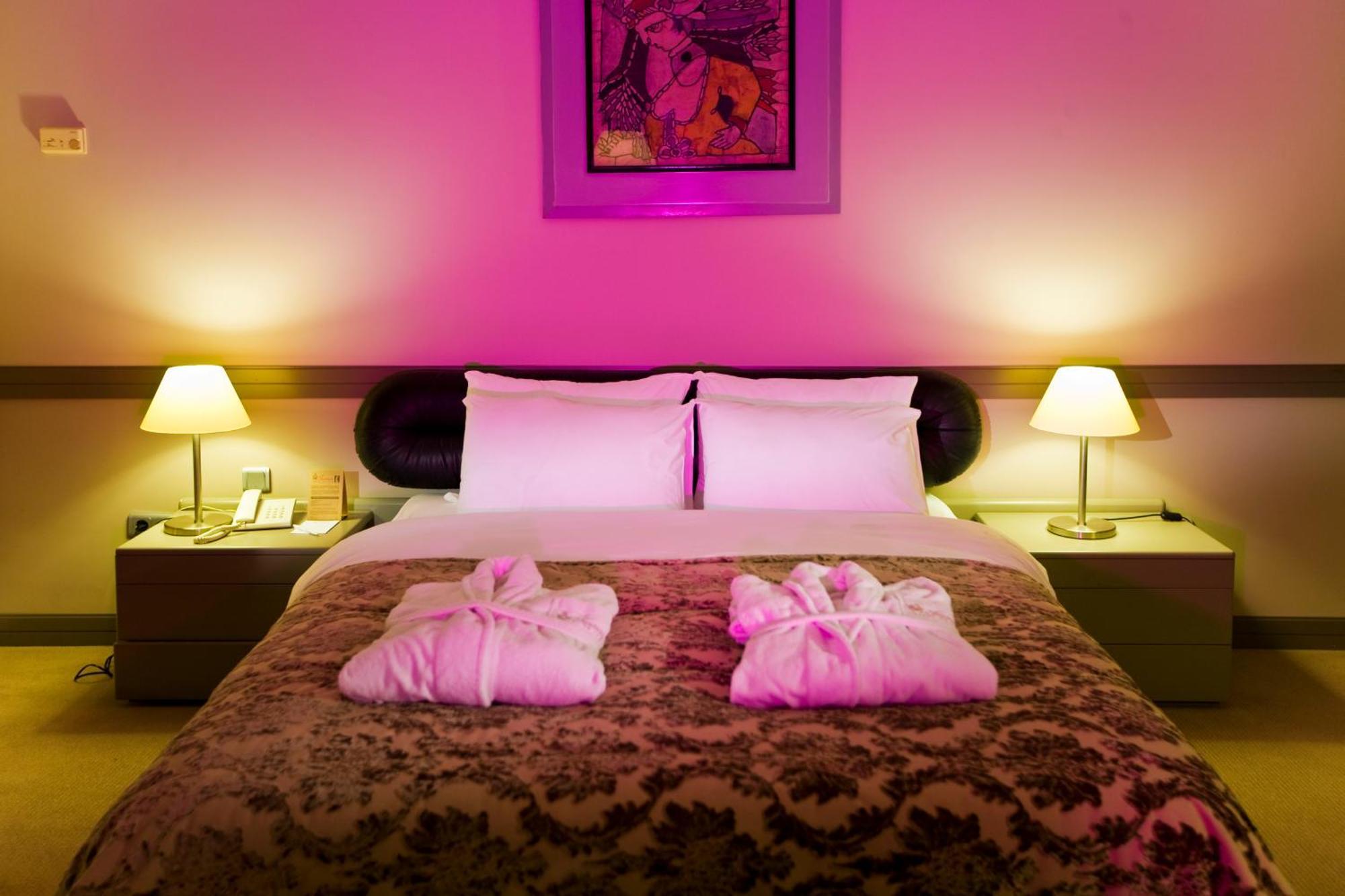 Fantasia Deluxe Hotel Κουσάντασι Εξωτερικό φωτογραφία