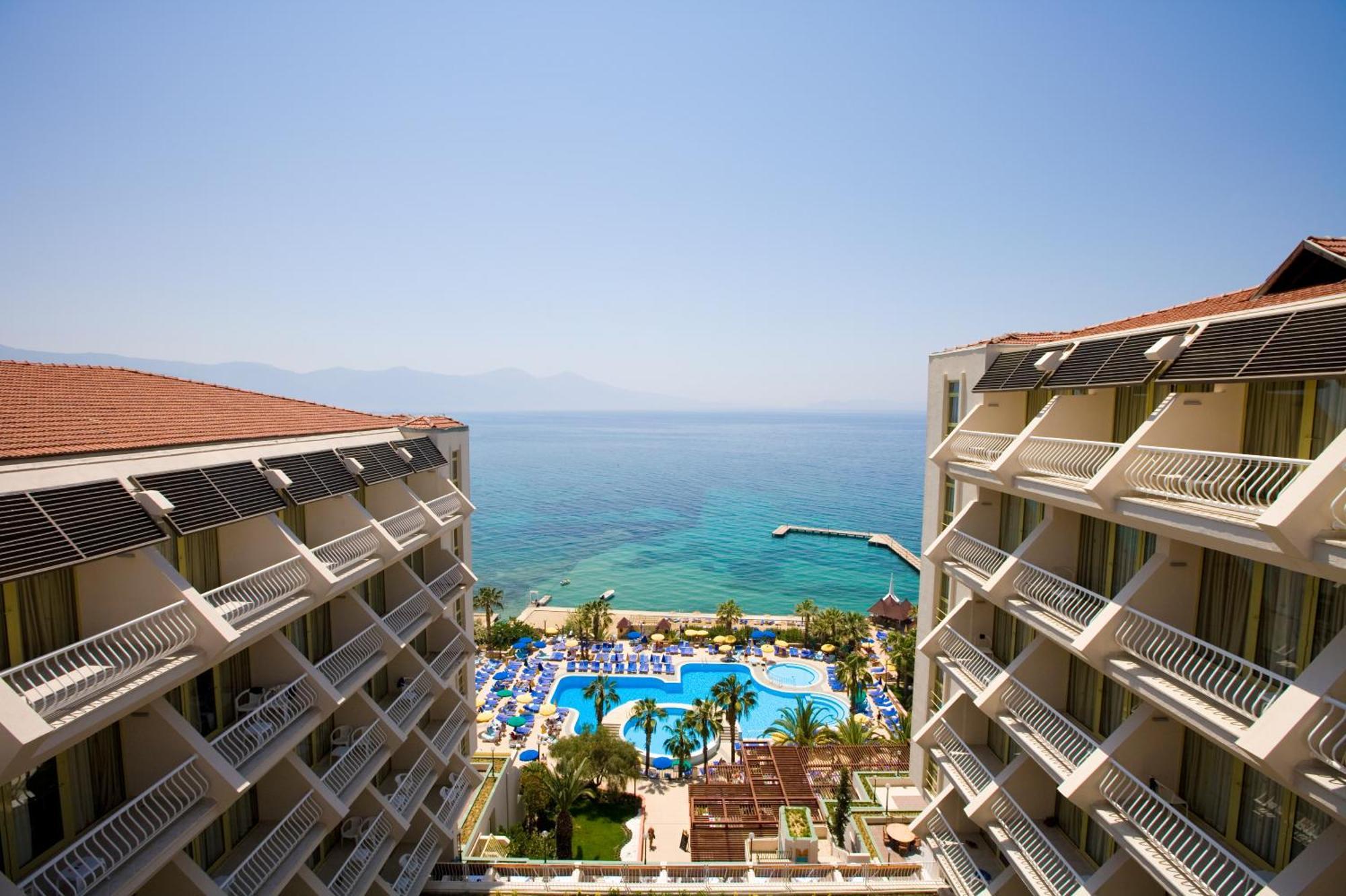 Fantasia Deluxe Hotel Κουσάντασι Εξωτερικό φωτογραφία