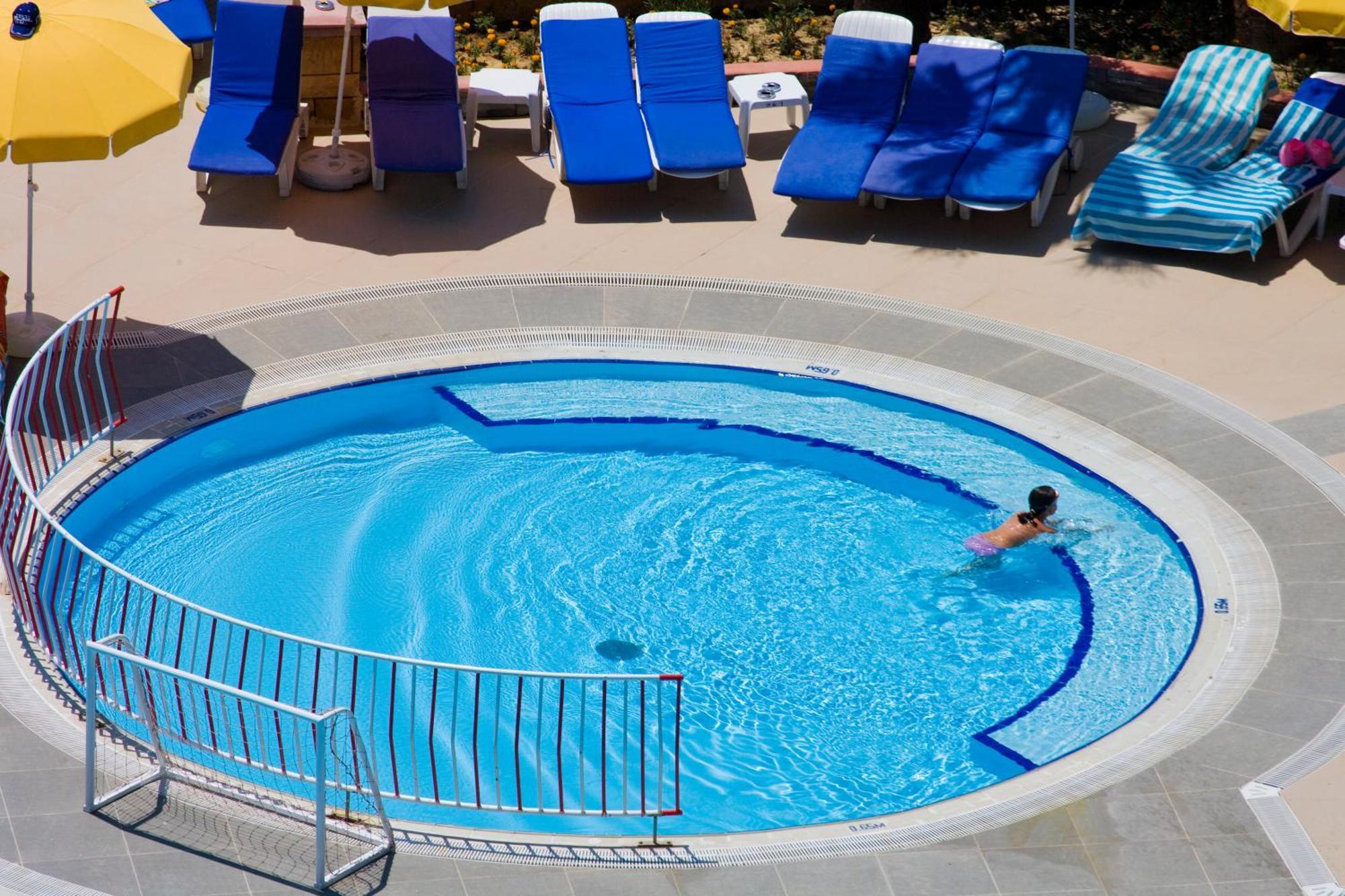 Fantasia Deluxe Hotel Κουσάντασι Εξωτερικό φωτογραφία