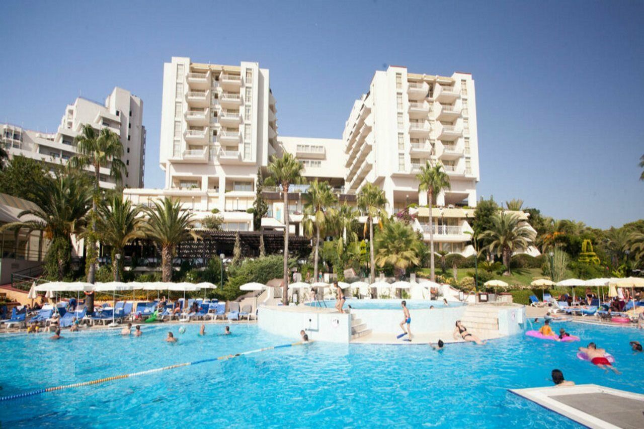 Fantasia Deluxe Hotel Κουσάντασι Εξωτερικό φωτογραφία